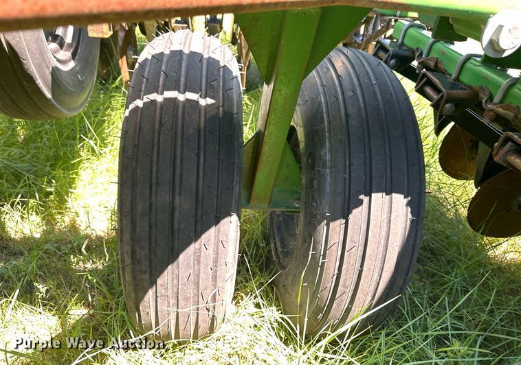 image for item EQ4779 Great Plains Full Press 30 HC grain drill