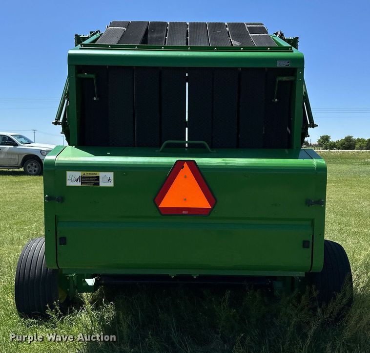 image for item EQ4781 1991 John Deere 535 round baler