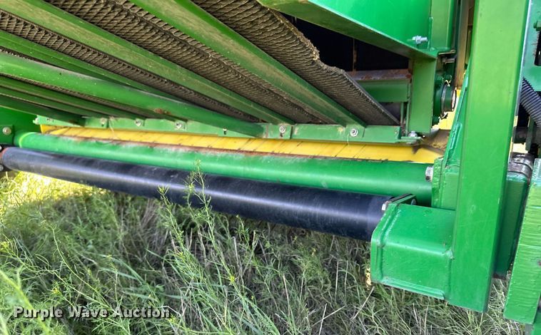 image for item EQ4781 1991 John Deere 535 round baler