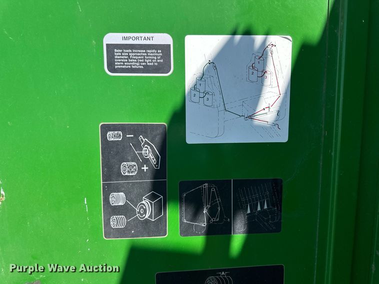 image for item EQ4781 1991 John Deere 535 round baler
