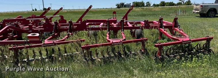 image for item EQ4782 Sunflower 3392 sweep plow