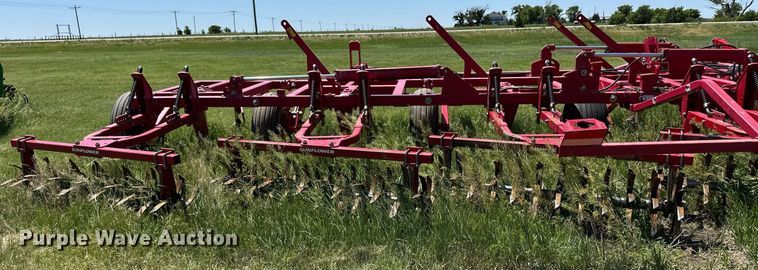 image for item EQ4782 Sunflower 3392 sweep plow