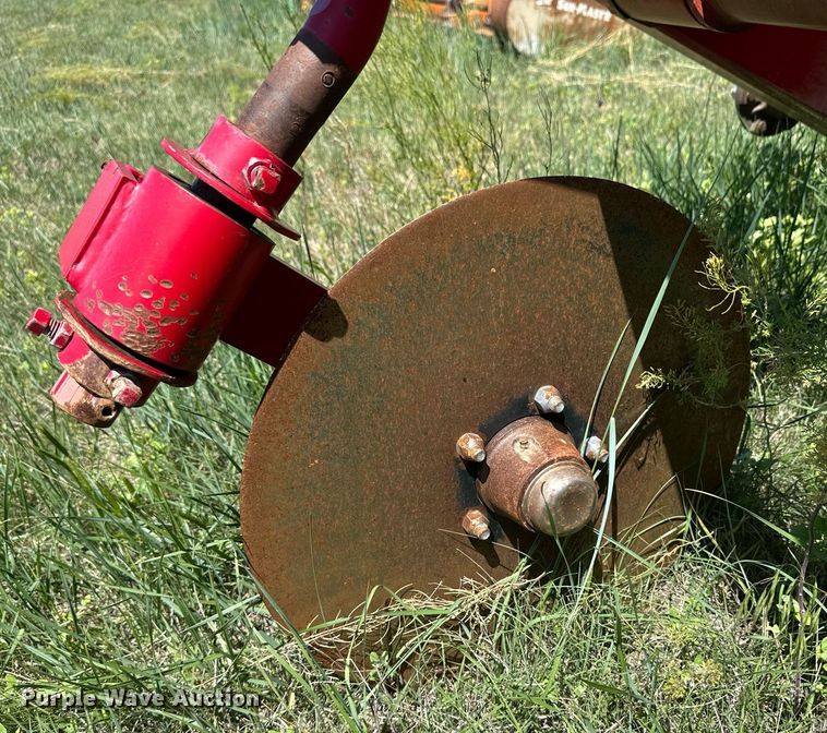 image for item EQ4782 Sunflower 3392 sweep plow