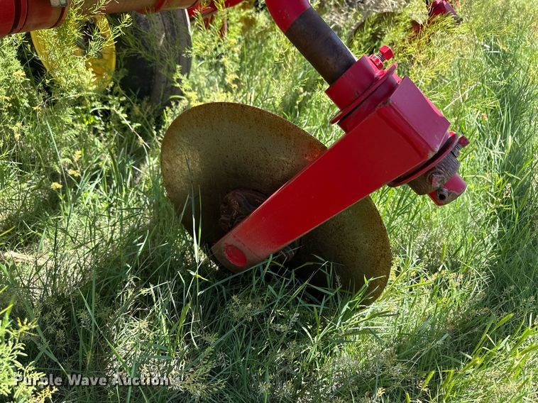 image for item EQ4782 Sunflower 3392 sweep plow