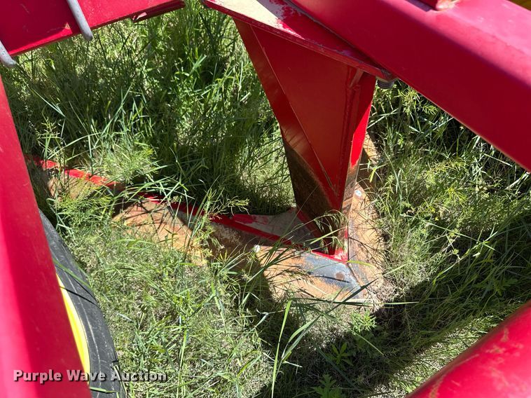 image for item EQ4782 Sunflower 3392 sweep plow