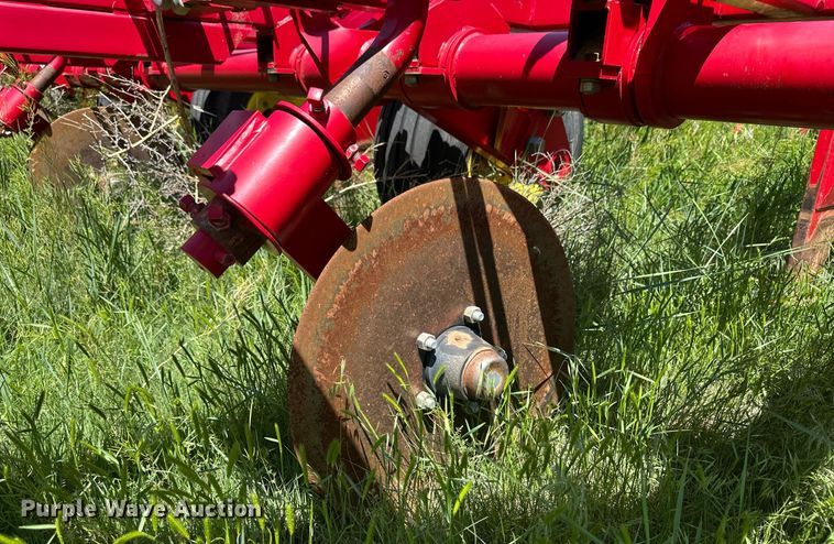 image for item EQ4782 Sunflower 3392 sweep plow
