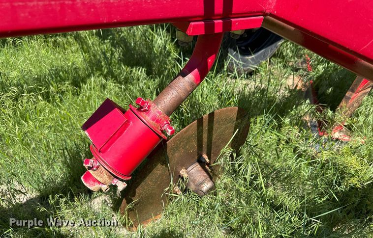 image for item EQ4782 Sunflower 3392 sweep plow