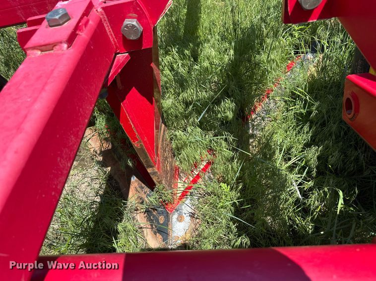 image for item EQ4782 Sunflower 3392 sweep plow