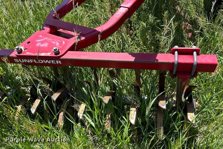 image for item EQ4782 Sunflower 3392 sweep plow