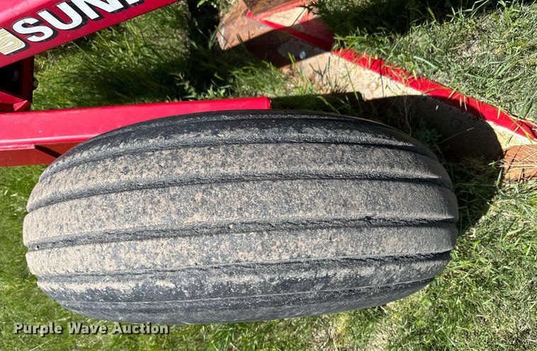 image for item EQ4782 Sunflower 3392 sweep plow