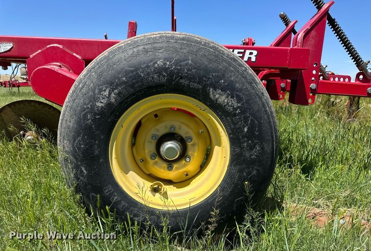 image for item EQ4782 Sunflower 3392 sweep plow