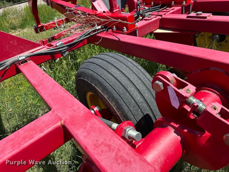 image for item EQ4782 Sunflower 3392 sweep plow