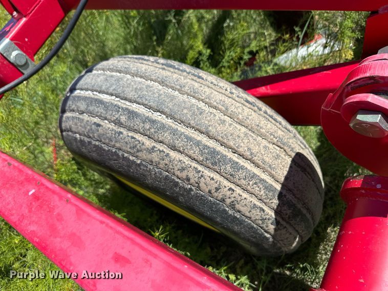 image for item EQ4782 Sunflower 3392 sweep plow