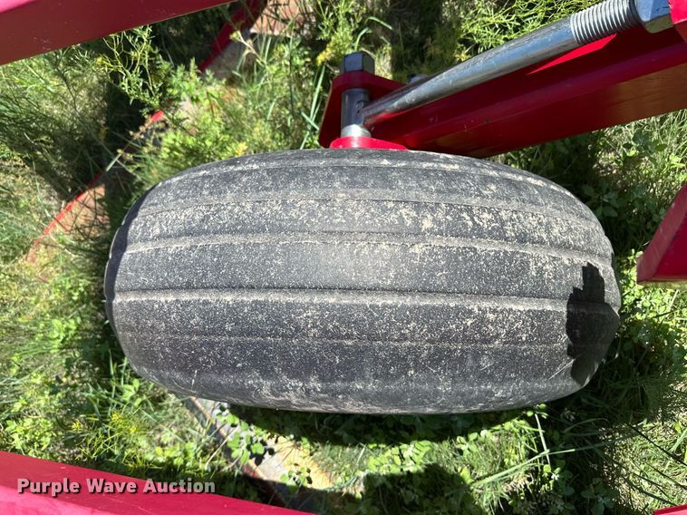 image for item EQ4782 Sunflower 3392 sweep plow