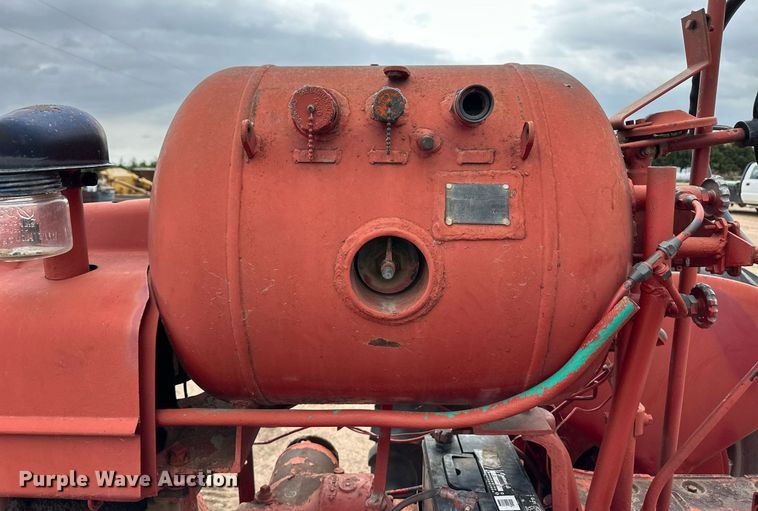 image for item EQ4796 1952 International Harvester McCormick Farmall Super M tractor