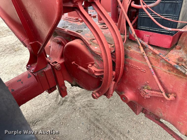 image for item EQ4796 1952 International Harvester McCormick Farmall Super M tractor