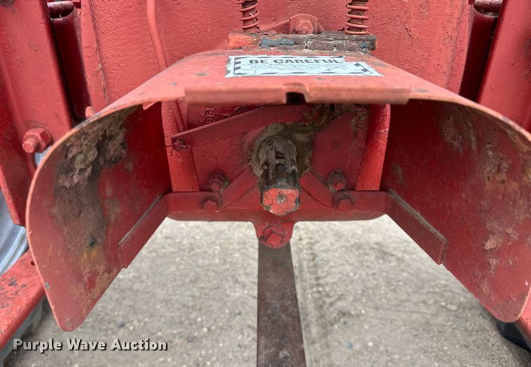 image for item EQ4796 1952 International Harvester McCormick Farmall Super M tractor