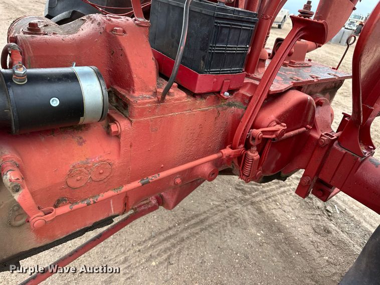 image for item EQ4796 1952 International Harvester McCormick Farmall Super M tractor