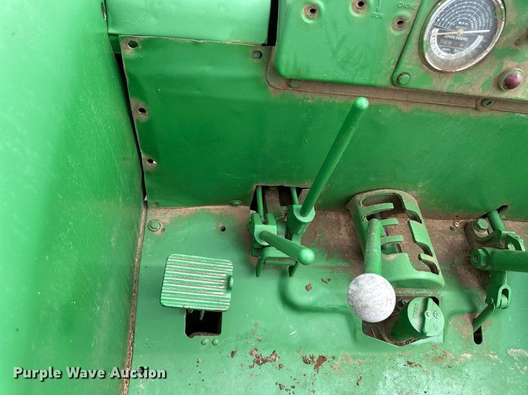 image for item EQ4797 1957 John Deere 820 tractor