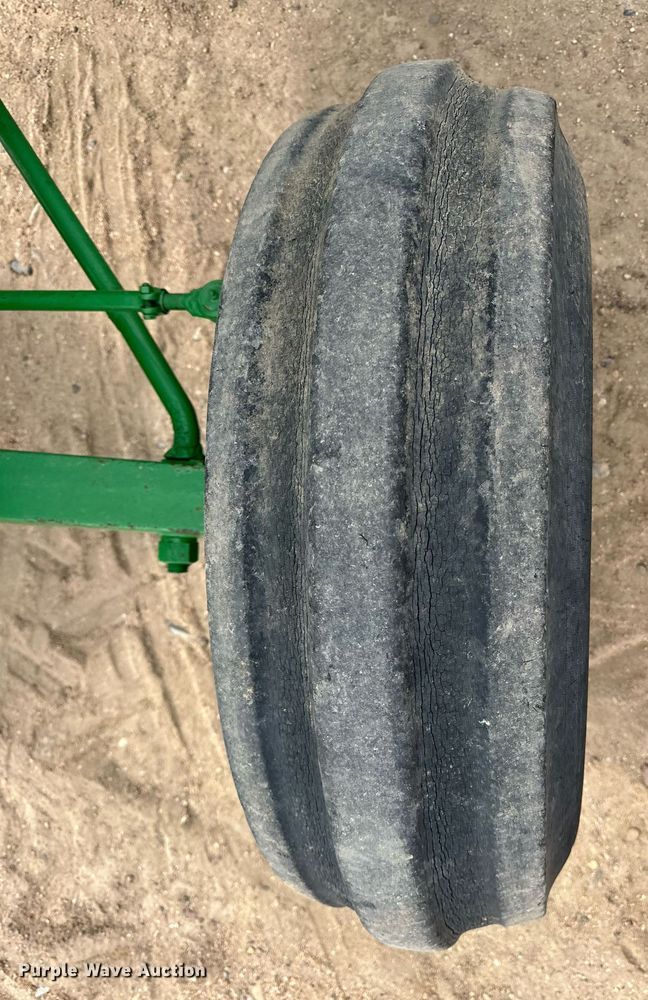 image for item EQ4797 1957 John Deere 820 tractor