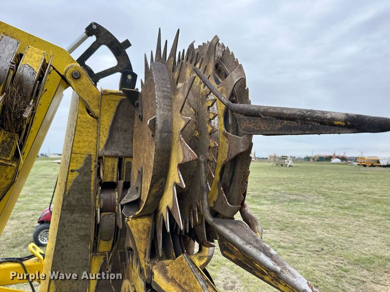 image for item EQ4798 John Deere rotary forage head