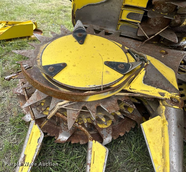image for item EQ4798 John Deere rotary forage head