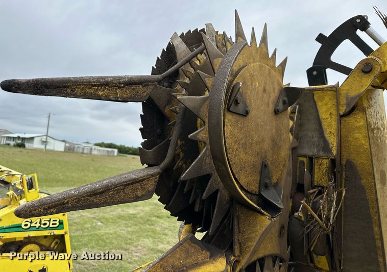 image for item EQ4798 John Deere rotary forage head