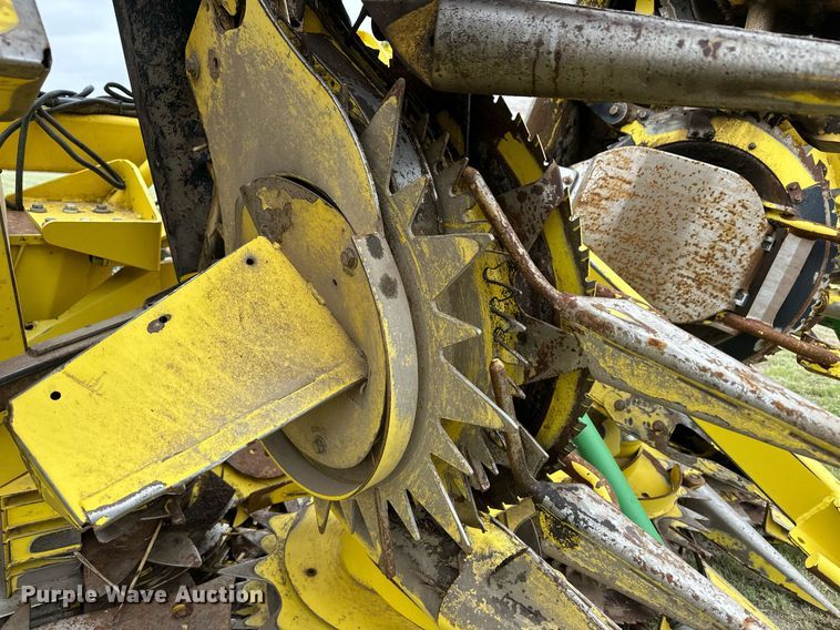 image for item EQ4798 John Deere rotary forage head