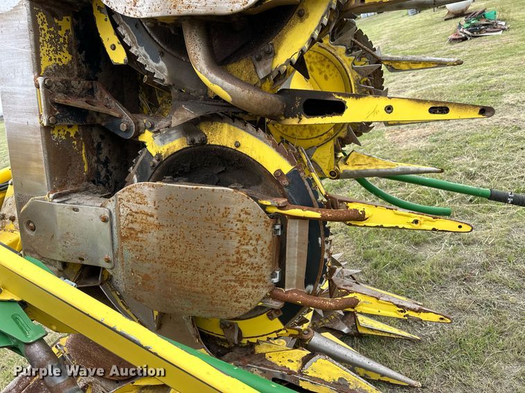 image for item EQ4798 John Deere rotary forage head