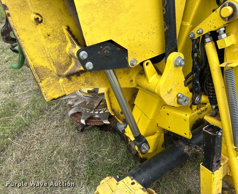 image for item EQ4798 John Deere rotary forage head