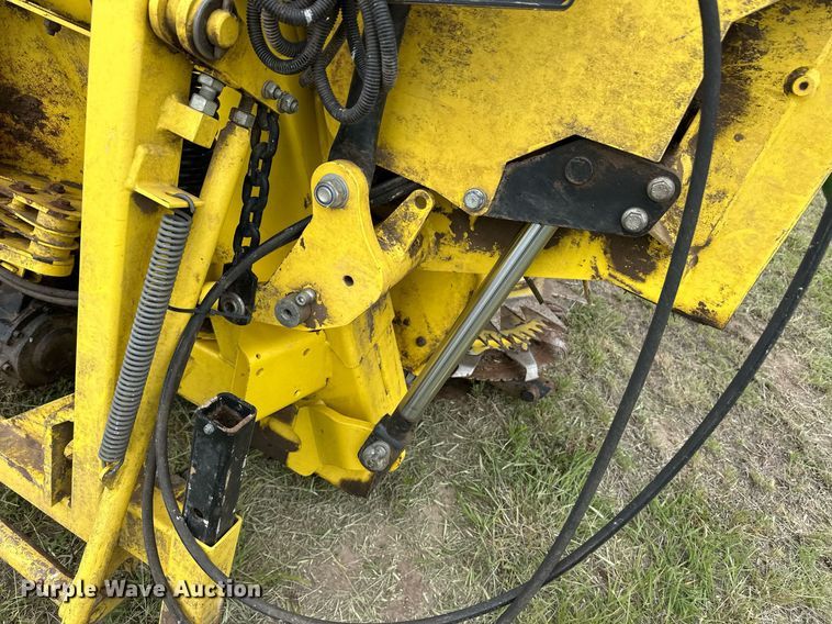 image for item EQ4798 John Deere rotary forage head