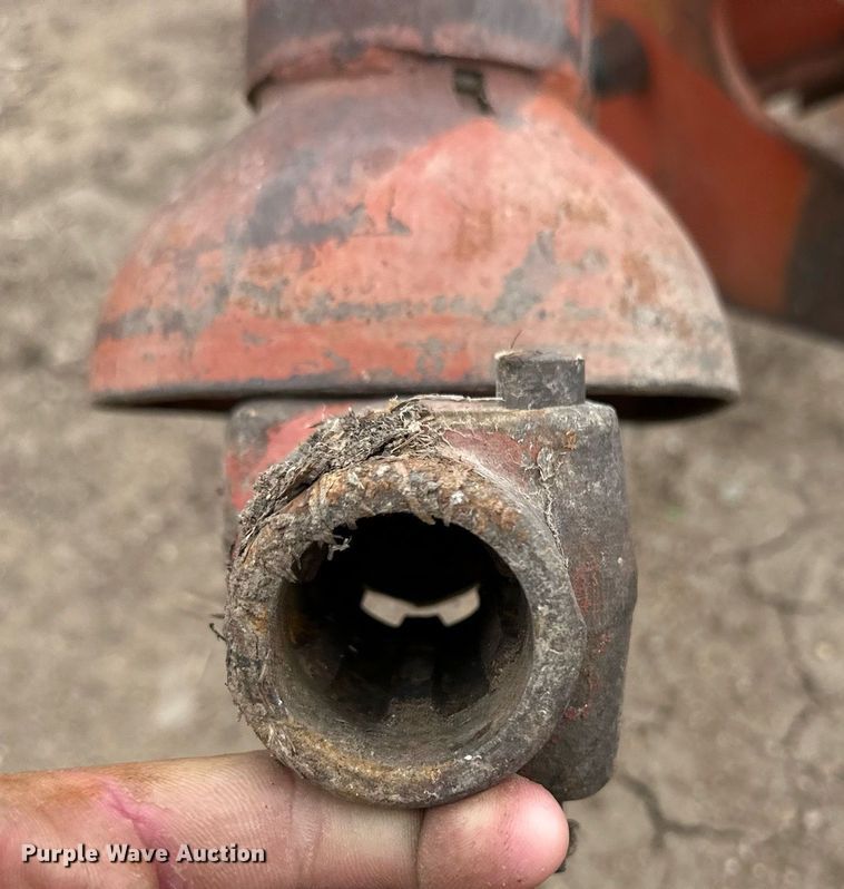 image for item EQ4815 New Holland 281 small square baler