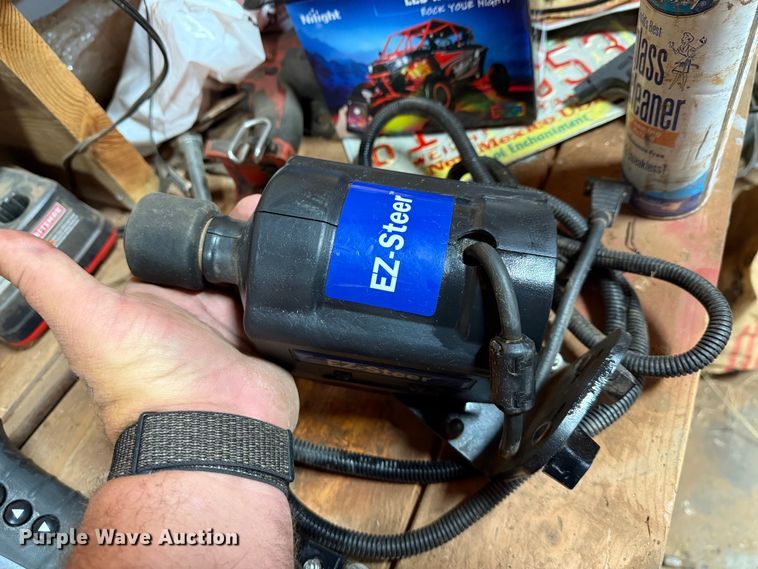 image for item EX9802 Case IH EZ-Guide 250 assisted steering system