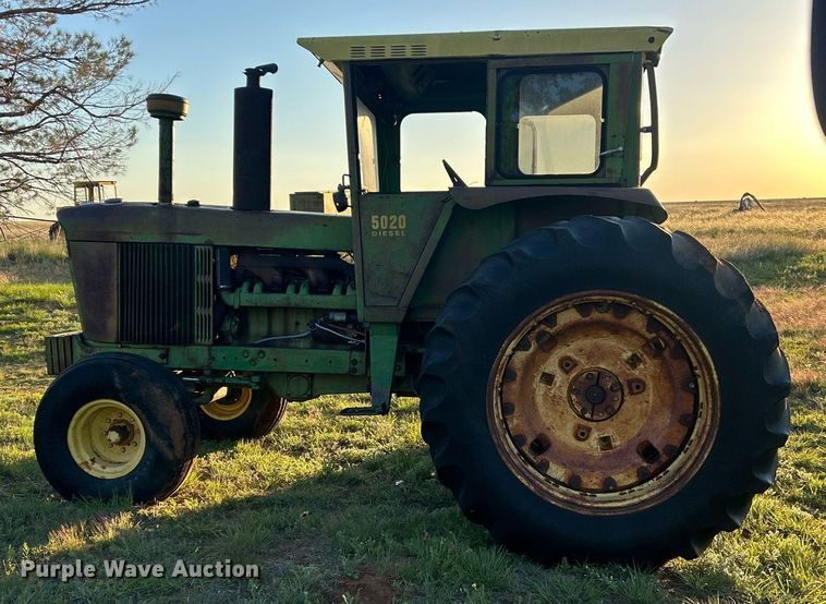 image for item EX9805 1968 John Deere 5020 tractor