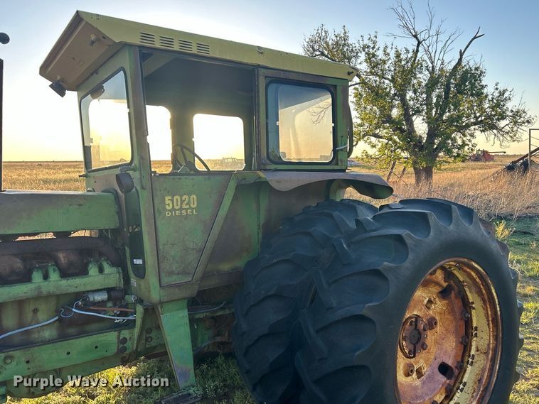 image for item EX9805 1968 John Deere 5020 tractor