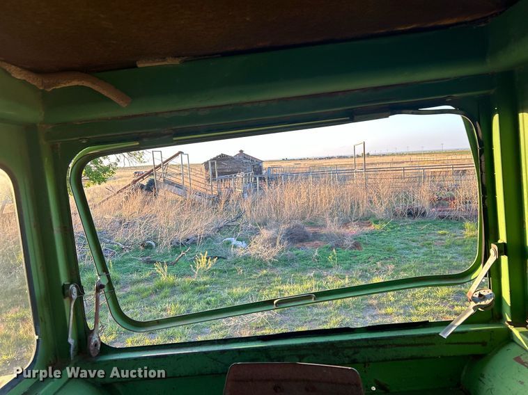 image for item EX9805 1968 John Deere 5020 tractor