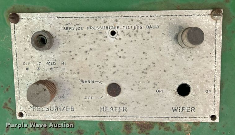 image for item EX9805 1968 John Deere 5020 tractor