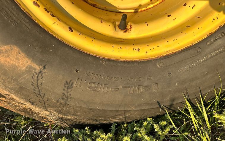 image for item EX9805 1968 John Deere 5020 tractor