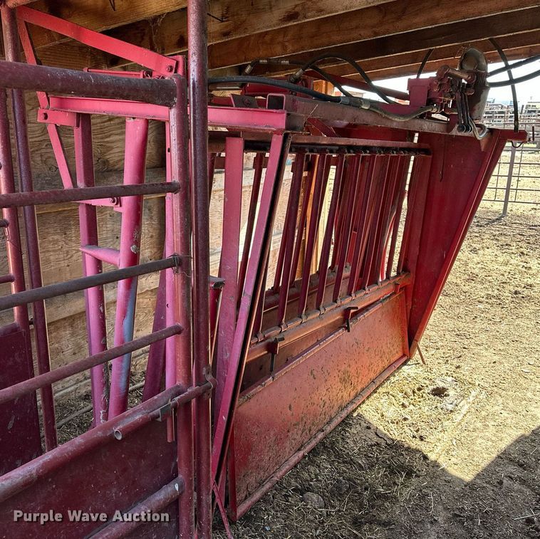 image for item IP9565 Squeeze chute