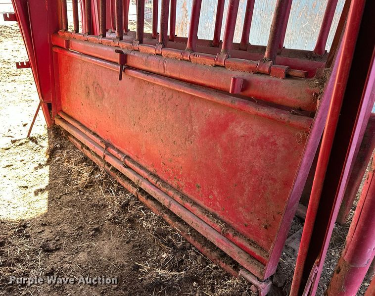 image for item IP9565 Squeeze chute