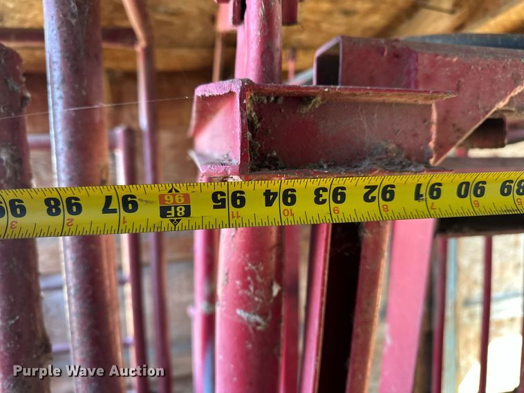 image for item IP9565 Squeeze chute