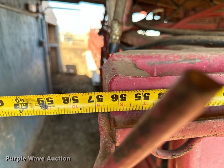 image for item IP9565 Squeeze chute