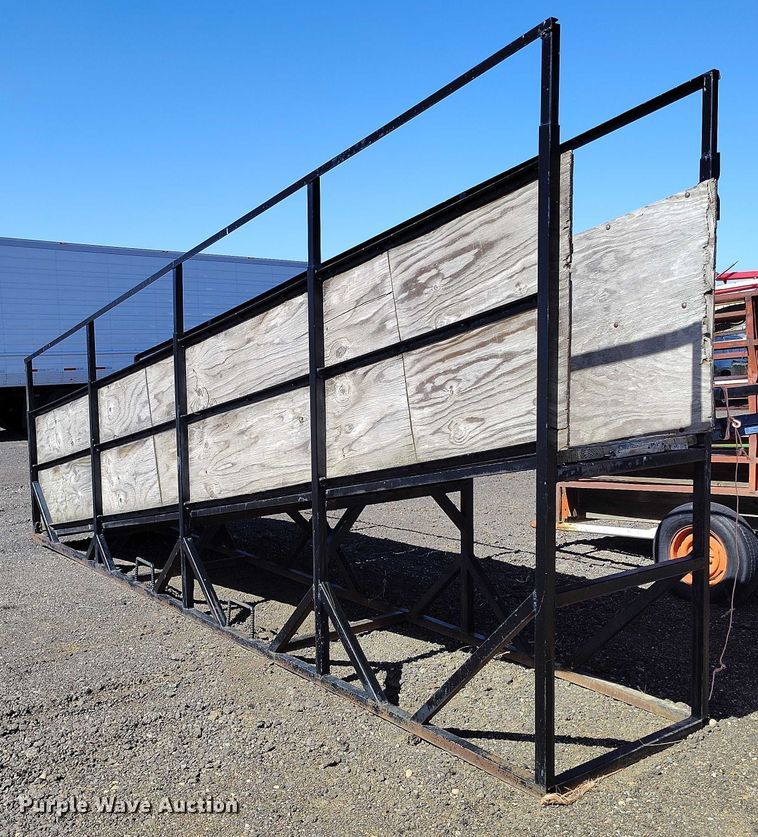 image for item IP9567 Livestock loading chute