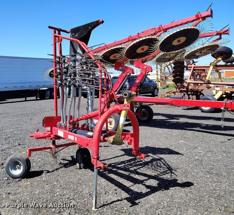 image for item IP9569 2011 Rossi RR320-9 hay rake