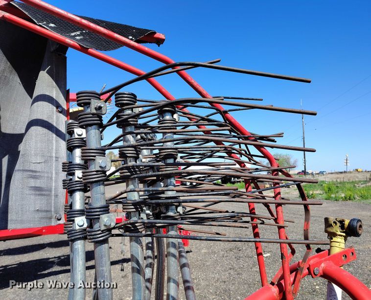 image for item IP9569 2011 Rossi RR320-9 hay rake