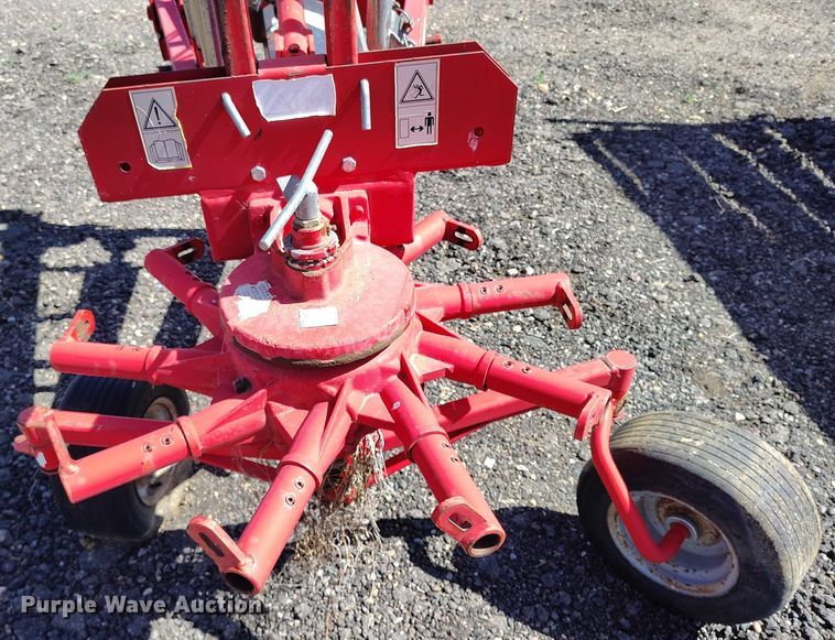 image for item IP9569 2011 Rossi RR320-9 hay rake