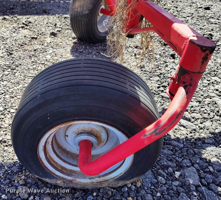 image for item IP9569 2011 Rossi RR320-9 hay rake