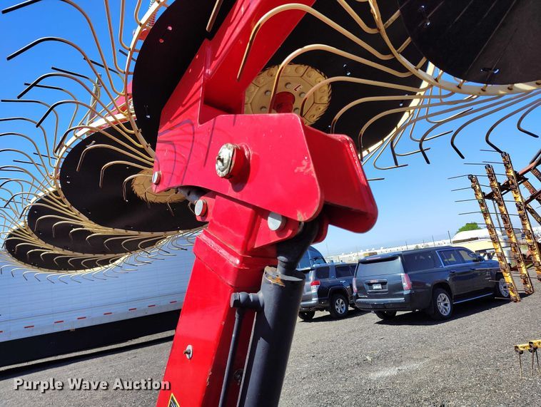 image for item IP9570 Enorossi hay rake