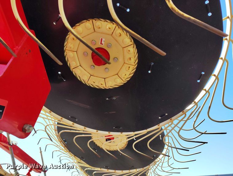 image for item IP9570 Enorossi hay rake