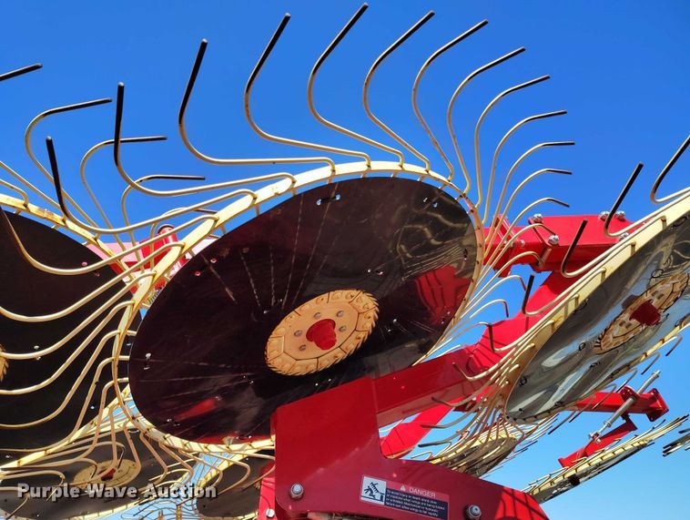 image for item IP9570 Enorossi hay rake